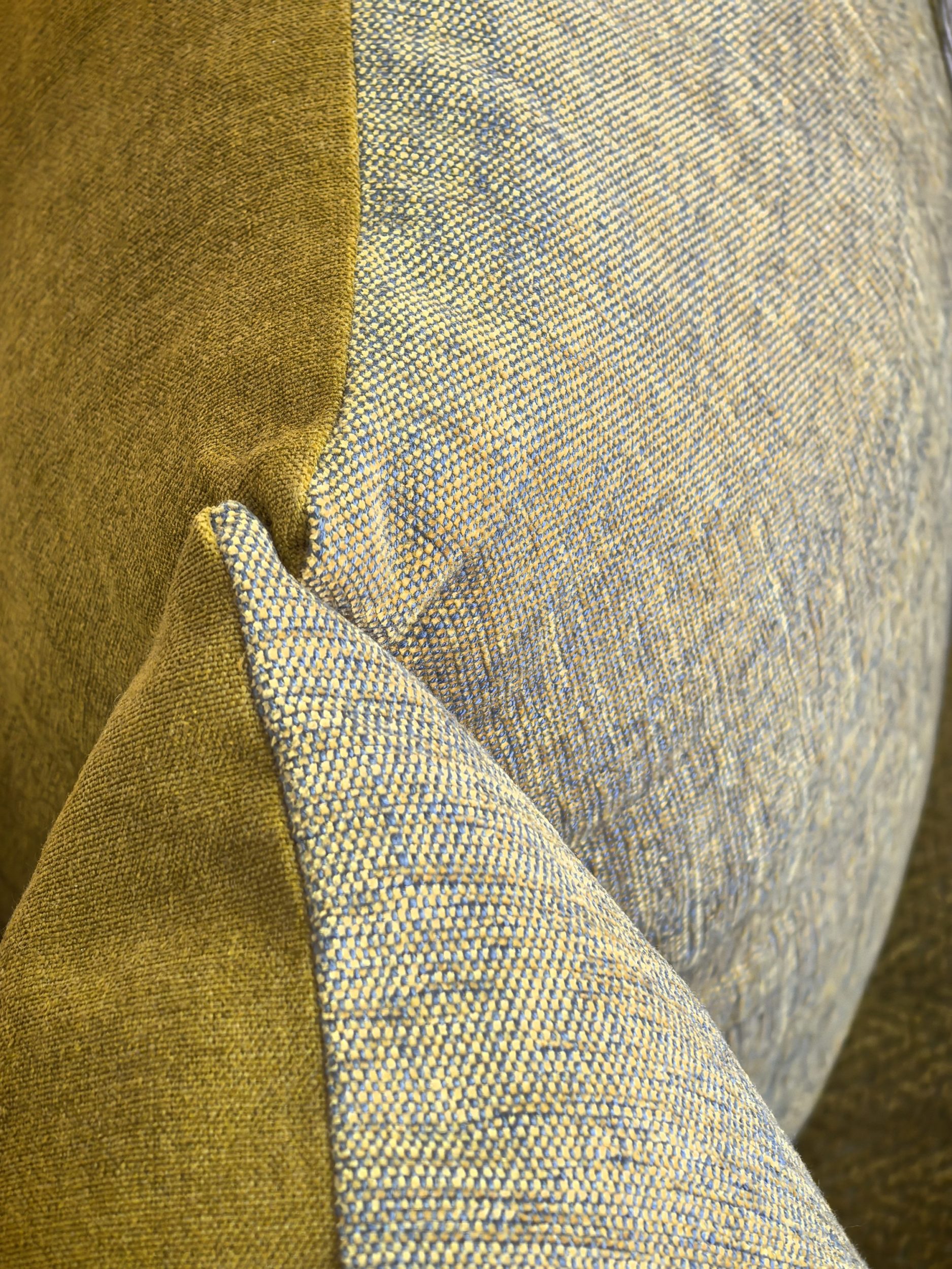 Canapé Mille Et Une Nuit d'angle en lin Vérone chenille soft washed & velours Tsar & velours Orio & lin Bliss